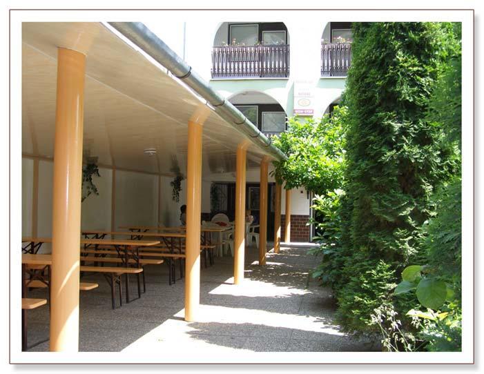 Hotel Alfa Irlyava 外观 照片